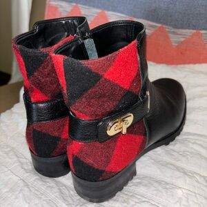 Talbots leather mid ankle boots with buffalo print size 8.